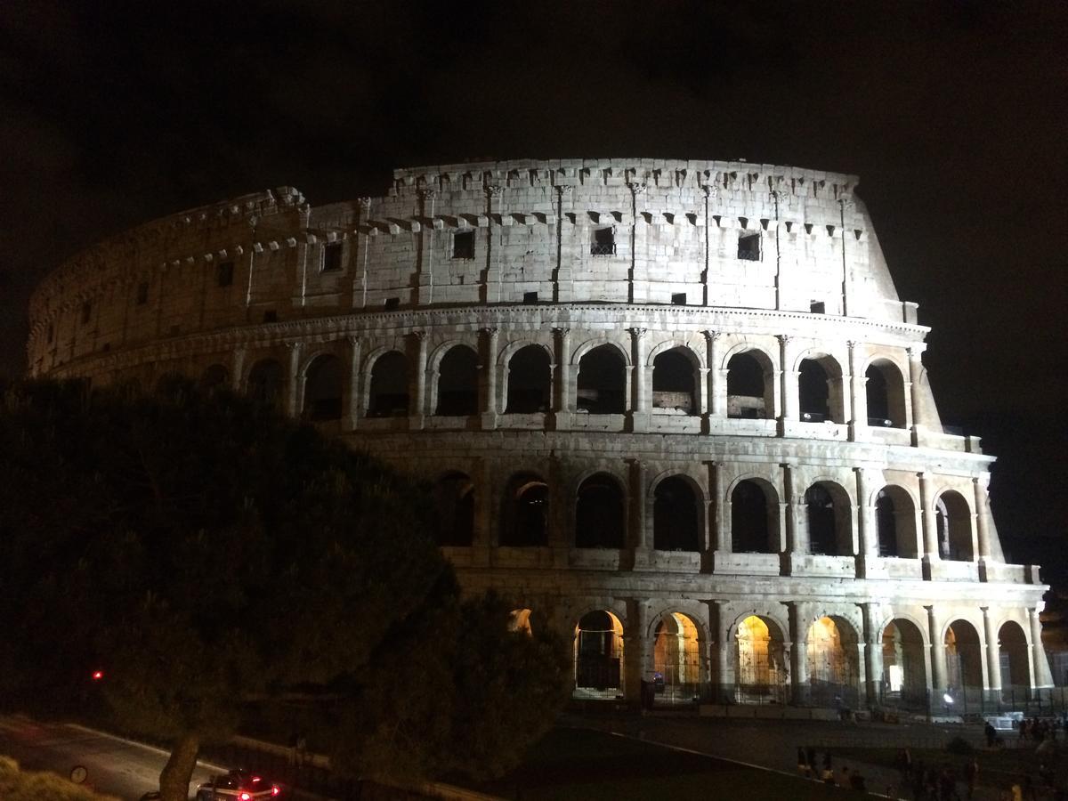 Alloggio Turistico Al Colosseo Bed and Breakfast Rom Eksteriør billede